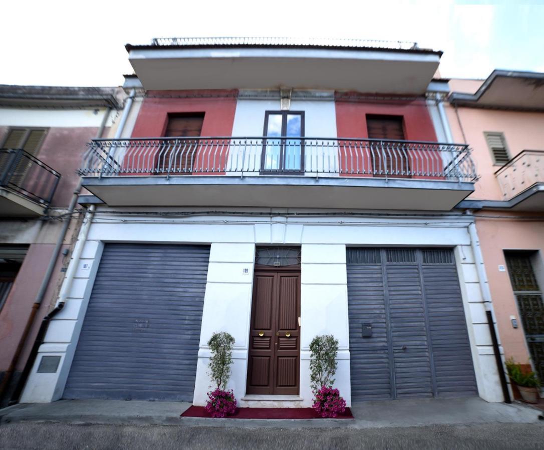 Casa Vacanze Borgata Del Sorbo Acireale Exterior photo